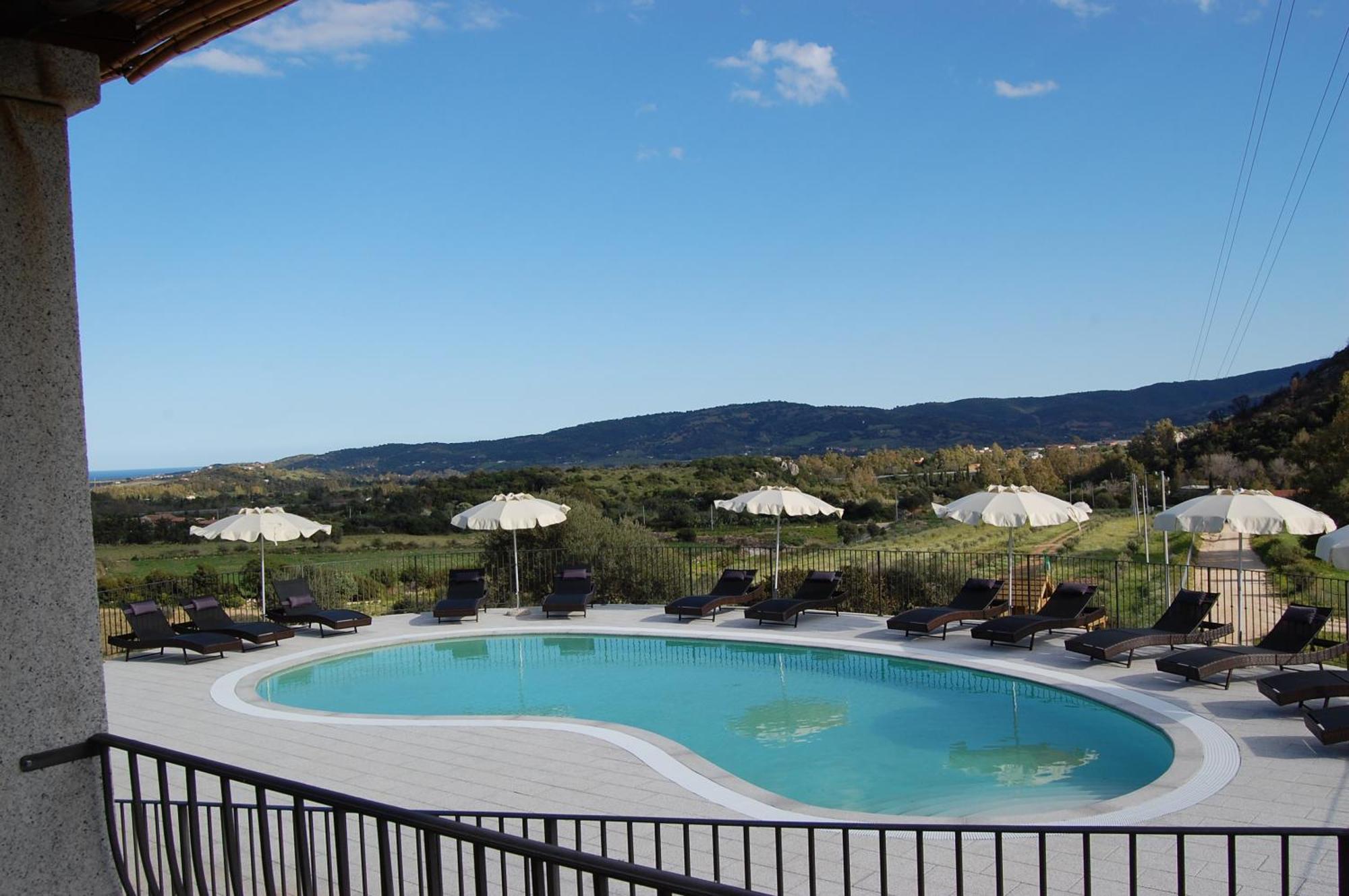 Case Vacanze Nioleo - Apartments And Pool Siniscola Dış mekan fotoğraf