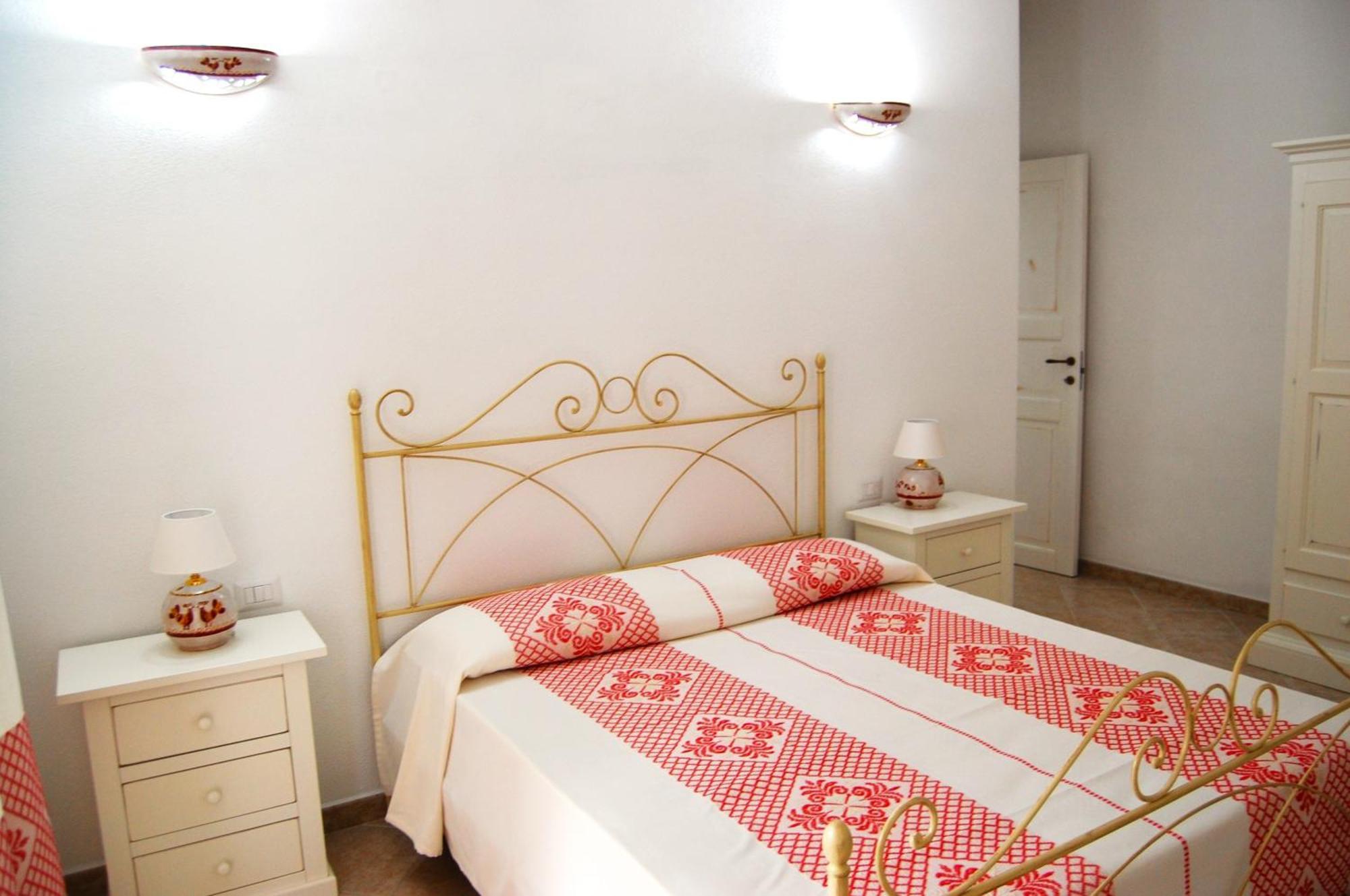 Case Vacanze Nioleo - Apartments And Pool Siniscola Dış mekan fotoğraf