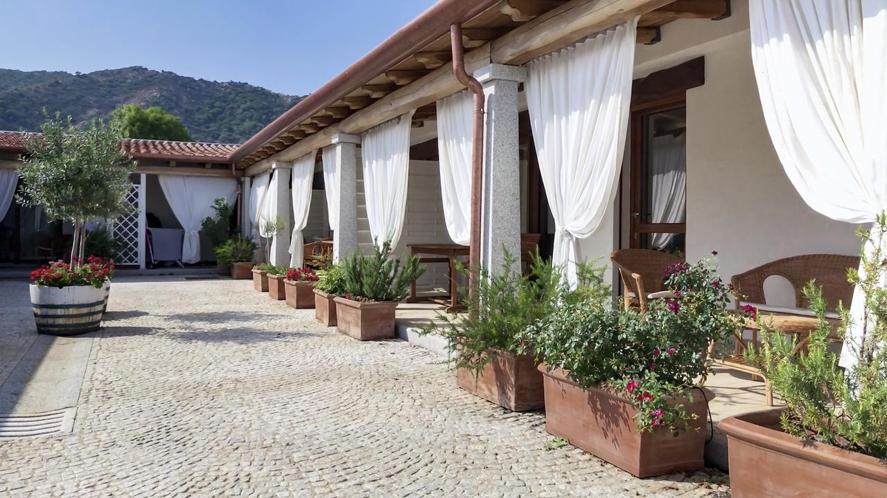 Case Vacanze Nioleo - Apartments And Pool Siniscola Dış mekan fotoğraf