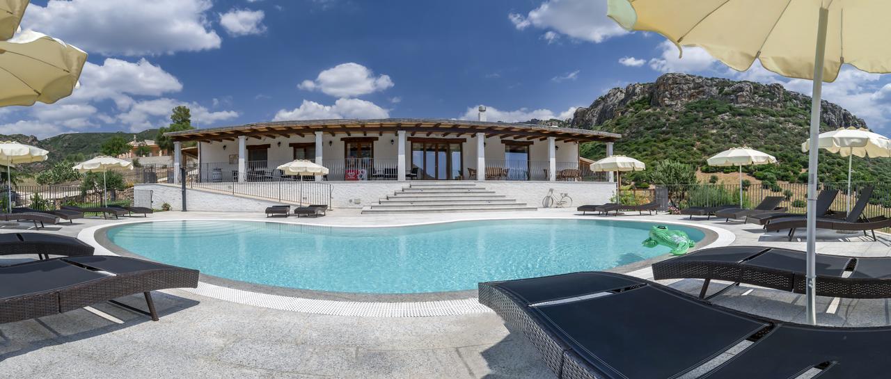 Case Vacanze Nioleo - Apartments And Pool Siniscola Dış mekan fotoğraf