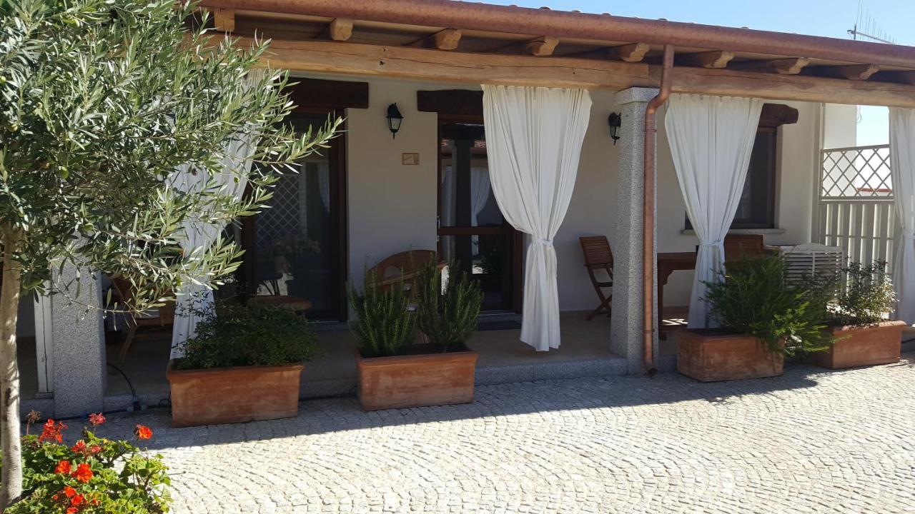 Case Vacanze Nioleo - Apartments And Pool Siniscola Dış mekan fotoğraf