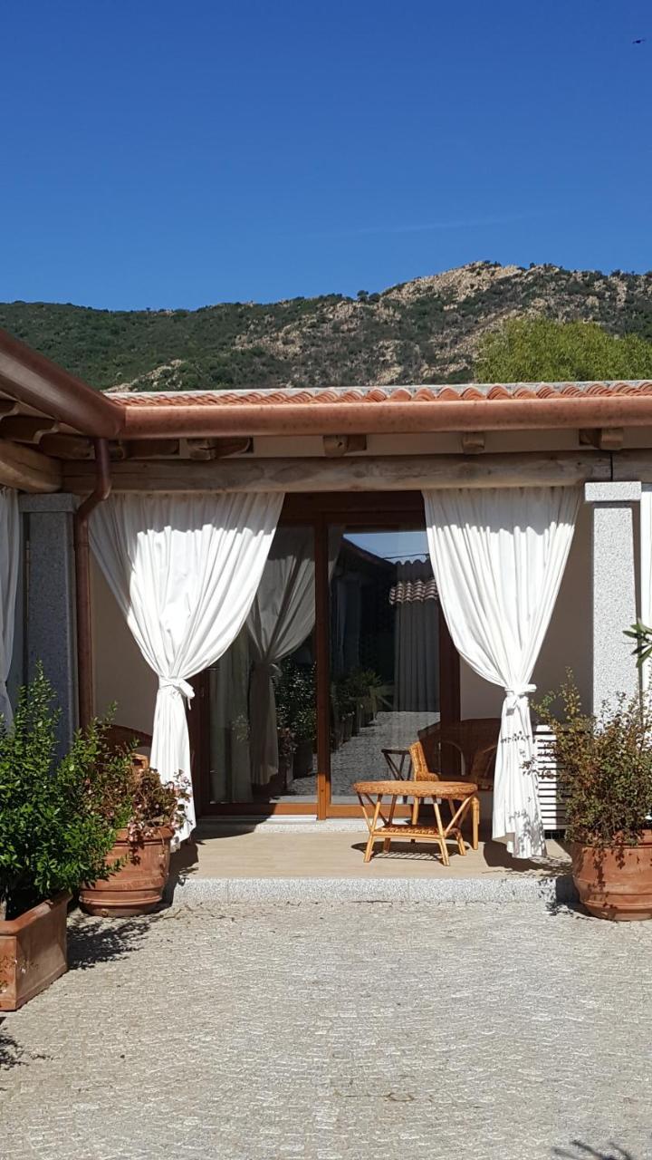 Case Vacanze Nioleo - Apartments And Pool Siniscola Dış mekan fotoğraf