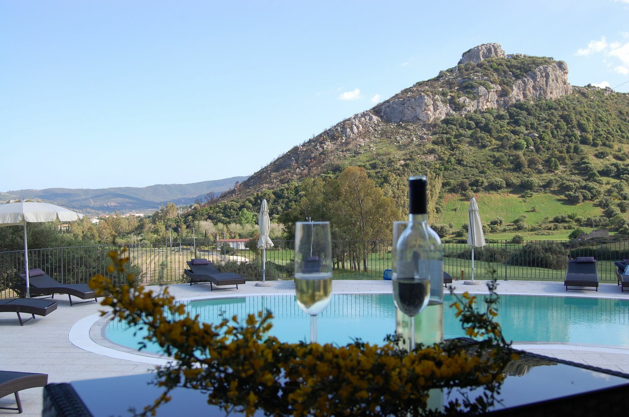 Case Vacanze Nioleo - Apartments And Pool Siniscola Dış mekan fotoğraf